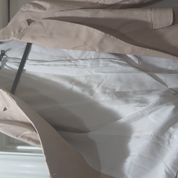 Joeffer Caoc beige jkt size 8 - Picture 4 of 5